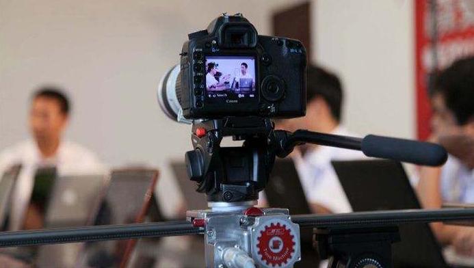 企業(yè)宣傳片拍攝時(shí)色彩調(diào)制小技巧